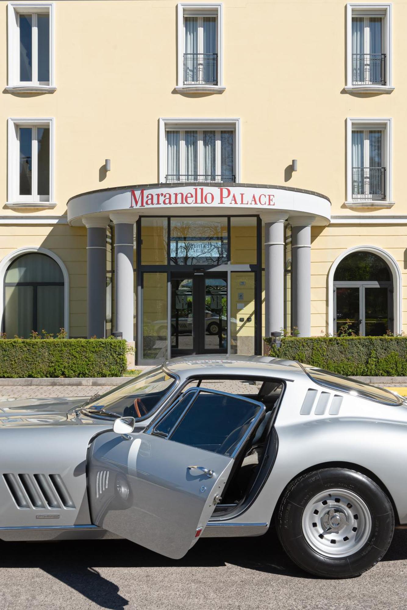 Отель Maranello Palace Экстерьер фото